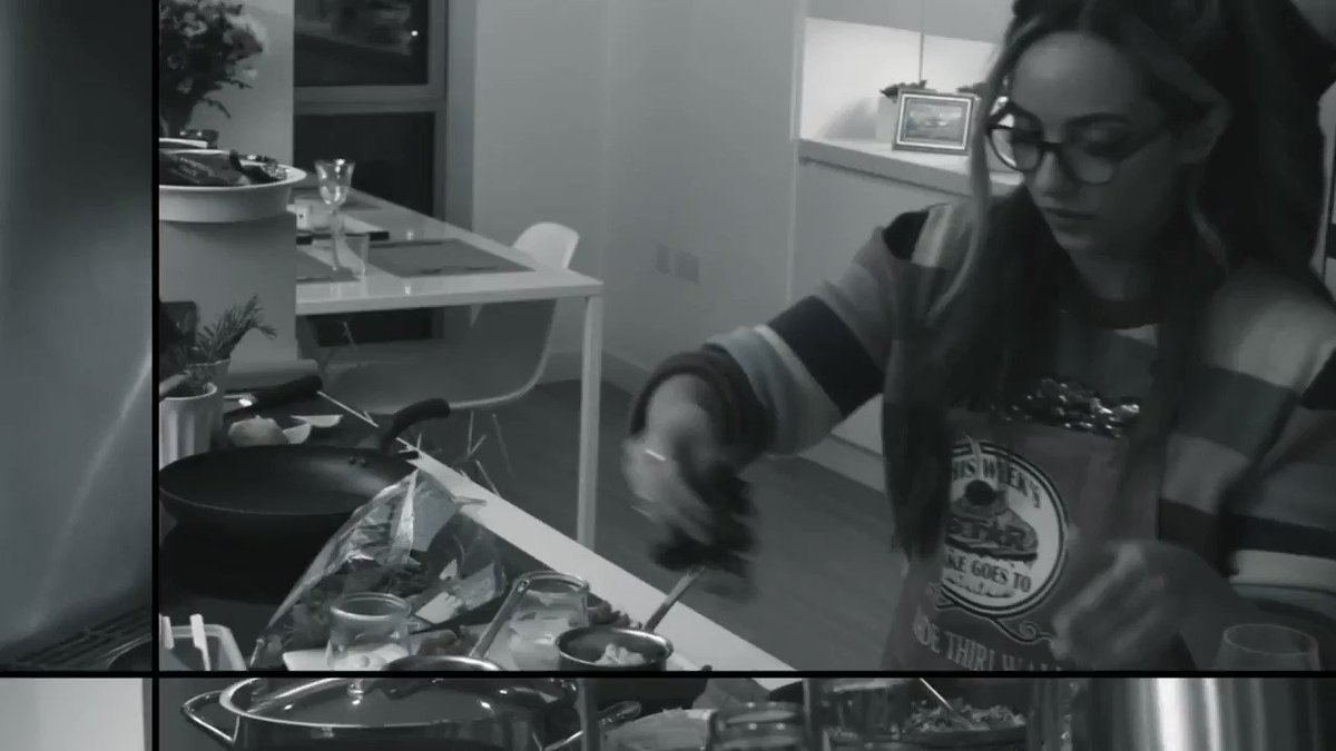 Get your snacks ready, this is gonna be fun (potentially a mess). #EatInWithLittleMix 🍽 is dropping today at 4PM on YouTube 🤪 http://smarturl.it/EatInE01