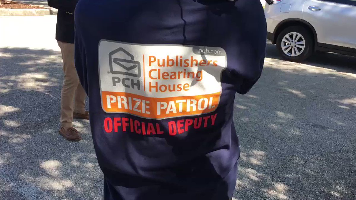 There’s a @pchdotcom @prizepatrol winner in Valrico! Watch the surprise @BN9 #pchprizepatrol