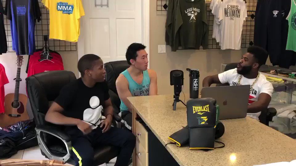 Here’s my answer to a fan question on this weeks podcast on weight cutting! And sometimes you forget how long til your fight when you’re grinding! 😤 🤦🏾♂️
https://youtu.be/AzN9lyazEho
-
#TheWeeklyScraps! ☝🏾