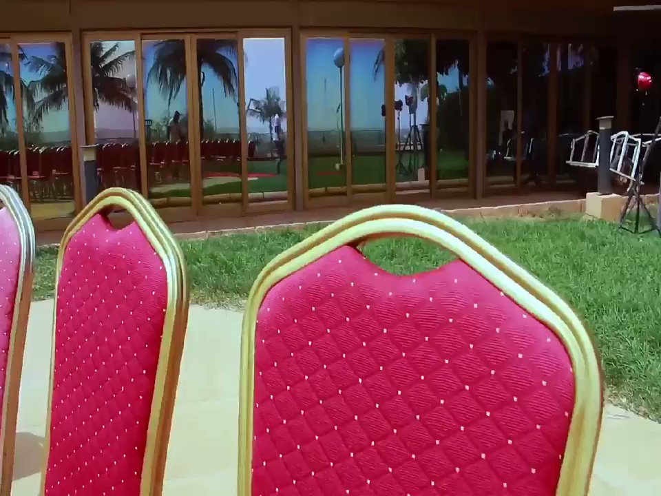 Ils étaient derrière les coulisses, pour vous assurer une belle soirée lors du 2ème numéro de votre émission Tapis Rouge. Avec passion et détermination, ils y sont arrivés. L'équipe Prestacom Niger, une équipe qui déborde d'énergie.
#Backstage
#TapisRouge
#PrestaComNiger