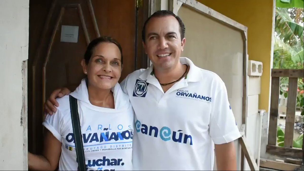 😎 ¡Deliciosos tacos de chorizo a la mexicana! 🌮 Agradezco a Doña Olivia y Don Raúl por invitarnos a mi mamá y a Eduardo Kuyoc a comer este manjar. #LucharSoñarCrecer #VotaPAN.👌
