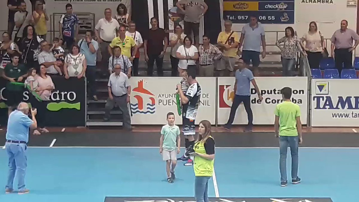 Se despide el jugador, pero se queda un gran amigo y una fantástica persona a la que esperamos ver de nuevo muy pronto por aquí. Has dejado huella Rudo. Gracias por todo #NovicaRudovic #AngelXimenez #UnPontanesMas