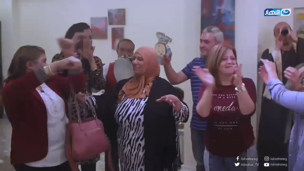يا نهار أبيض على اللي عملته الست القادرة دي😅😂 أيه المشكلة يعني لما تلاقي المولود في السبوع أبن جوزها 😳
#الزفة٣
المقلب كاملة : https://t.co/8OtEQCh01e
@aelrhmanmalek https://t.co/p9oWdr5D49