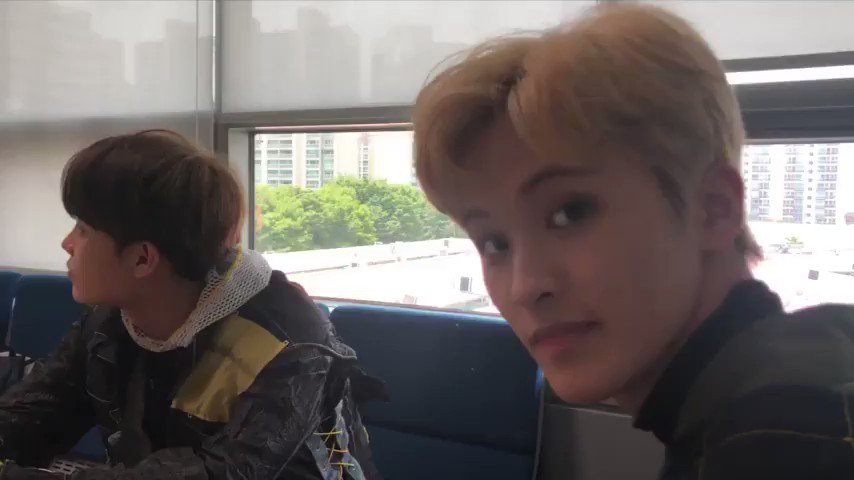 안녕하세요 일일리포터 정우라고 합니다지금은 밥 먹었어요! ^^#집중취재NCT127 Day2#NCT127 〖 #SUPERHUMAN 〗 #WE_ARE_SUPERHUMAN#NCT127_SUPERHUMAN