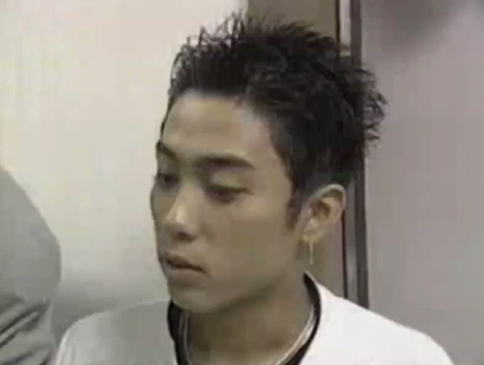 G1 : Today is a bit easy. We didnt even have a time to eat yesterday, going back and forthMC : You happy tho?G1 : YesMC : Arent you afraid of your uncertain future? G1 : Sure, I'm. That's why I do my best. If I'm not, that means I'm full of arrogance#eunjiwon #은지원