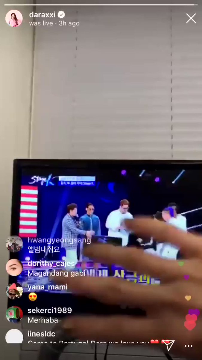 sandara accidentally make a finger heart to eun jiwon on the screen and anxiously explain it’s not for jiwon she can’t contain her feelings towards eun choding