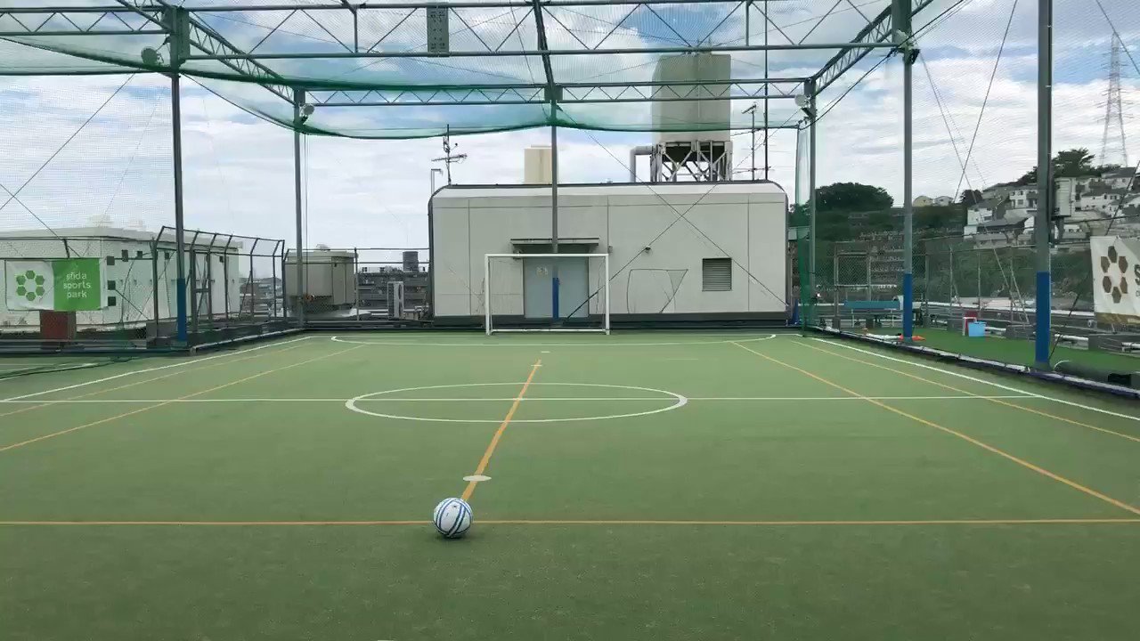 阿部翔平 約50ｍ ロングキック キックの参考になれば 阿部翔平 の 蹴り方 Tokyocityfc T Co Ucynrtebru Twitter