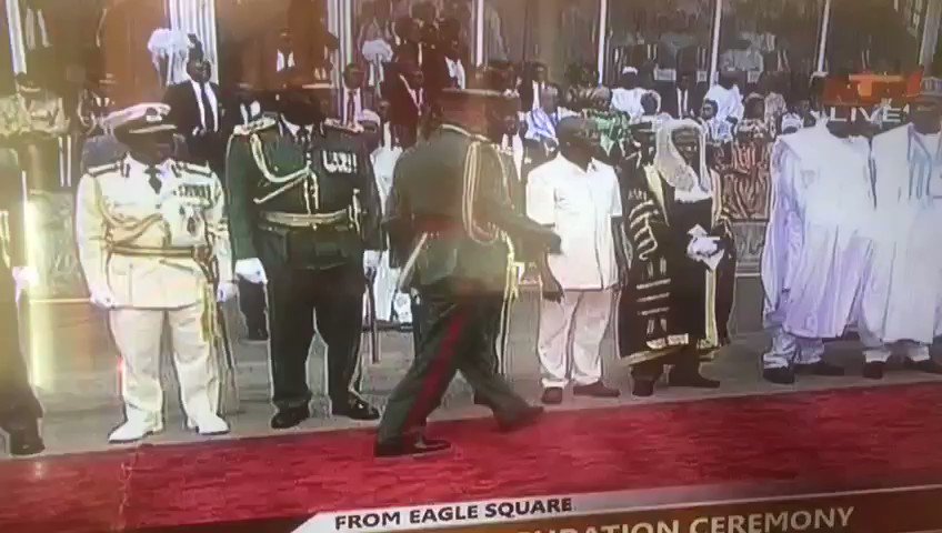 Adams Oshiomole just dey be🤣🤣🤣🤣