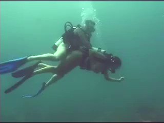 #follando bajo el agua https://t.co/RFIMuBgS4j<a href="/tag/follando"class="tags">#follando</a>