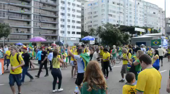 Não sabia que manifestação pró ato do @jairbolsonaro tinha Bálburdia, logo em copacabana... Interessante #Dia26BrasilNasRuas #BolsonaroNossoPresidente #Balburdia #30MpelaEducacao #PLN4APROVAJA #Dia30EuVouTrabalhar
Quero marcar @opropriolavo @NandoMoura101 @joicehasselmann