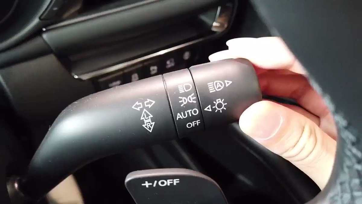 いわっき Mazda3のライトのスイッチ Offにならない様になってる 停車時のみoff作動に出来るみたいですが 動画の通りスイッチは勝手にautoに戻るほか 発進するとauto作動に切り替わるらしい このタイプは初