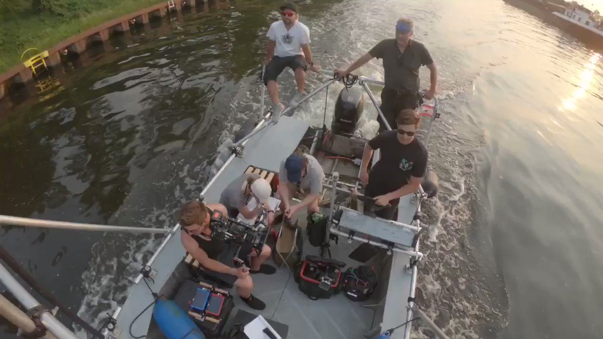 Day done, we’re coming home 👊🏻
#wrap #cameraboat #backtobase #filmmaking #grip #camera #bestteam #spree #berlin #tv #setpic #behindthescenes #cinematographer #jakobebert #bvk #dp #boatingwithj