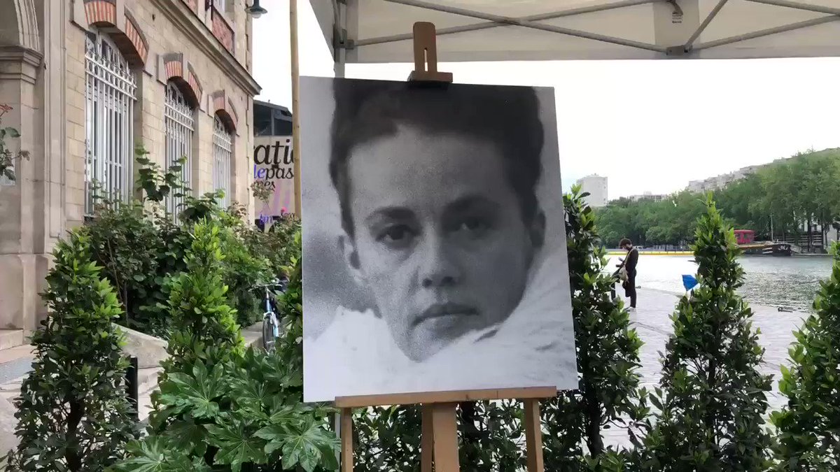 Jeanne Moreau a désormais une promenade à son nom à #Paris. Immense artiste, elle avait la capitale dans son ADN et l'a si bien représentée. Elle était cette héroïne moderne, une source d’inspiration pour de nombreuses femmes à une époque où l’émancipation n’allait pas de soi.