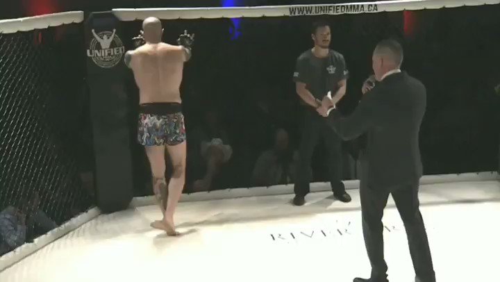 🎬 HIGHLIGHTS | Champ-champ @TeddyAshMMA unloads some VICIOUS ground-and-pound on Neil Berry to defend his #UnifiedMMA Light-Heavyweight Title & climb to 14-4 at #Unified37 at @RiverCreeCasino!
📲 RT 📲 if you want to see Teddy make his @ufc debut at #UFC240 in #YEG!