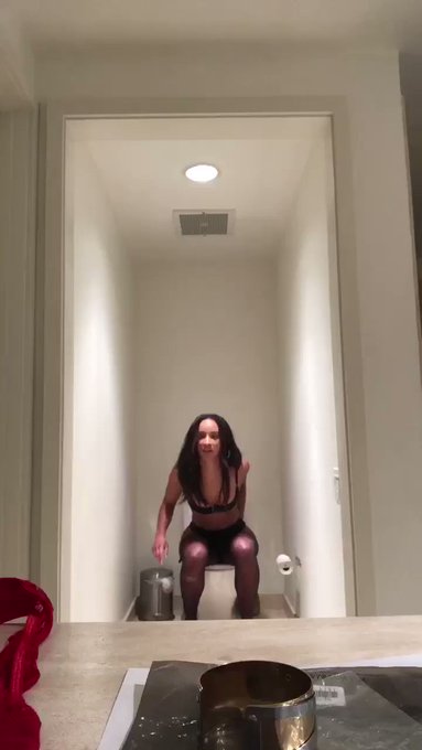 Right before my @BlackedRaw scene https://t.co/mSQMzl93AK<a class="tags" href="/tag/blackedraw">@blackedraw</a><a href="/tag/views"class="tags"><span>#views</span></a>