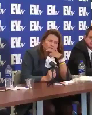 La senadora colombiana @PaolaHolguin diciéndole al mundo la verdad de porqué la narcodictadura chavista sigue en el poder, gracias a una “oposición” complaciente que solo busca mantener cuotas de poder, gracias senadora por hablar claro!!!