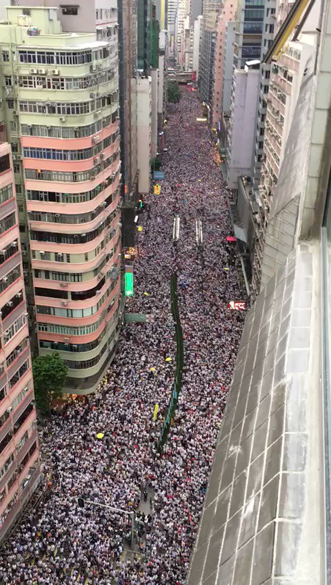 The HKSAR gov neglect all the public will so as to please the PRC. We are fighting for our last freedom of being a human. We need international concerns, please help us to share.#HongKongProtests