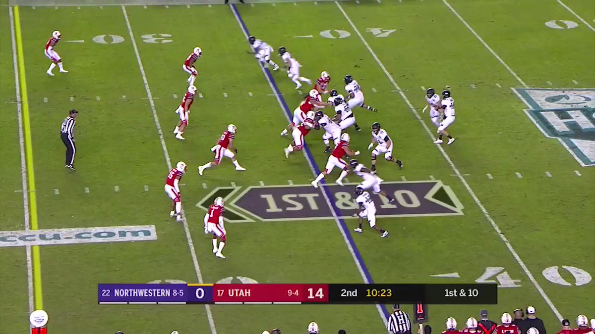 Tonight @BigTenNetwork will re-air the 2018 @HolidayBowl. Tune in starting at 10:30 PM ET to relive all the exciting action from @NUFBFamily.