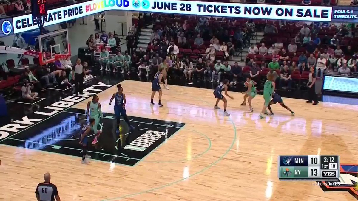.@A_Hooper25's feeling it early! She leads the Libs in 1st half scoring with 12 pts and 5:30 remaining in Q2. #NITENITE