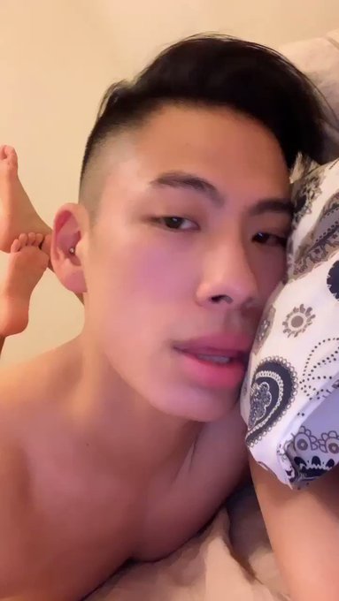 I wanna let you inside ???? #gay #asiangay #LGBTQtogether #pride #sydney #gaylive #love https://t.co