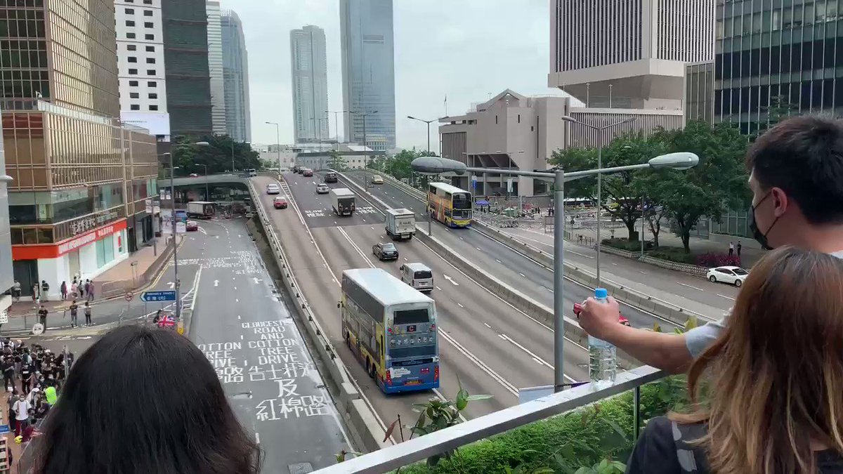 The difference a day makes. It’s business and traffic as usual outside #HongKong’s central government offices. Yesterday we saw thousands of protestors hit the streets. Today we bumped into opposition legislator Ted Hui, says no mass #ExtraditionLaw events planned for now.