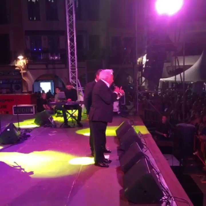 Gracias Plasencia por regalarnos una noche tan bonita, nos habéis robado el corazón,os queremos
#losdelrio #plasencia #tour2019