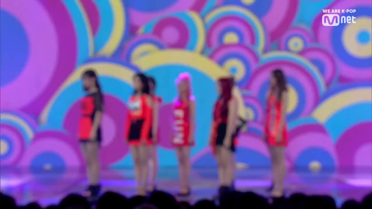 【#MCD】元気いっぱい🌞#fromis_9 は先週に引き続き昨日の #MCOUNTDOWN で新曲「#FUN!」を披露✨先週とはまた雰囲気の違った赤と黒のキュートな衣装にも注目です😍
#MnetSmart は昨日の #エムカ をフル映像/クリップ映像共に配信中‼️
http://smart.mnetjp.com/program/MA_B120041702/M_COUNTDOWN …
📱スマホ視聴はアプリで📱
#프로미스나인