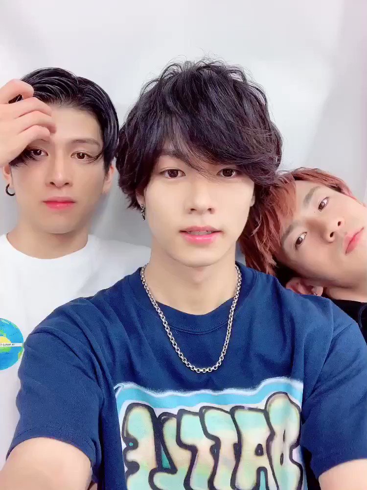 先ほどは『MUSIC STATION』さん、ご覧くださった皆さま、ありがとうございました🙌✨
今回のMステはGENERATIONSの皆さまとご一緒させて頂き、とても心強かったです☺️✨
引き続き、Jr.EXILE世代を宜しくお願い致します!
https://youtu.be/zSipMuQZvM0
川村壱馬
🐺🐵🐤
#川村壱馬
#浦川翔平
#長谷川慎
