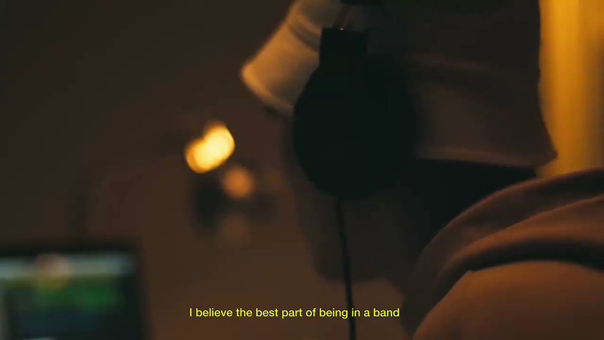"Nosotros ya somos como una familia, somos, hermanos"
-Zabdiel De Jesús
como dijo Chris lo soñaron juntos y lo están logrando juntos más que amigos son hermanos
@CNCOmusic