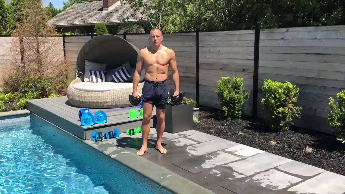 This week I show you another very simple and super efficient upper body exercise with the @HydroRevolution dumbbells! Learn more about my equipment, here: http://www.hydroevolution.com/gspĀ