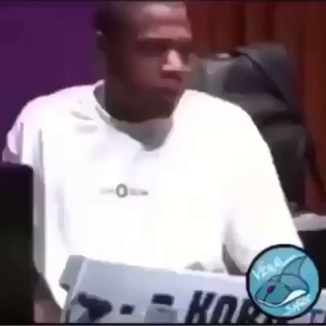 yg trying to make new music with seungri in jail with the spoons and plates they got in their cells:
