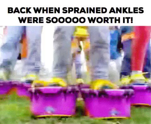 #FlashBackFriday to when Nickelodeon Moon Shoes made sprained ankles soooo worth it! 😂😂
#TheToysThatMadeUs #nickelodeon #moonshoes