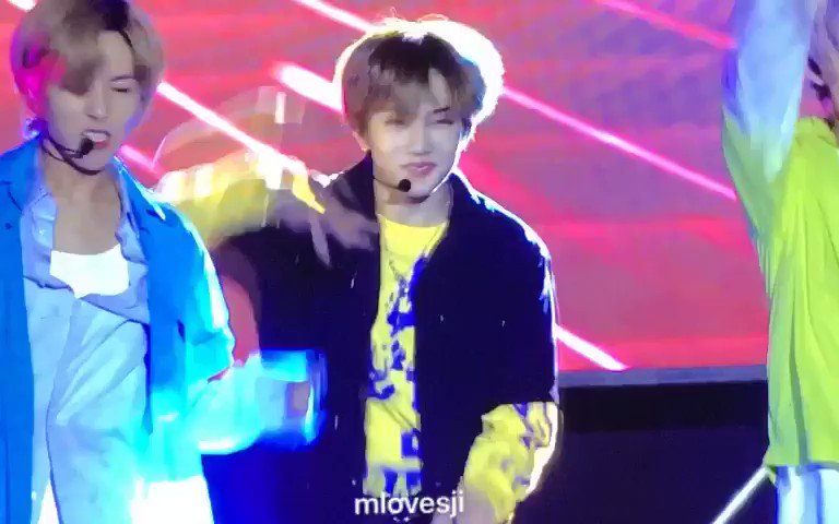 ixy (@fairymochisung) on Twitter photo 2019-06-15 15:52:14 we are so worried about the wet stage but heres jisung just having fun while sitting on it and he even splashed the water ππππ pls hes a babyyy we are so worried about the wet stage but heres jisung just having fun while sitting on it and he even splashed the water ππππ pls hes a babyyy