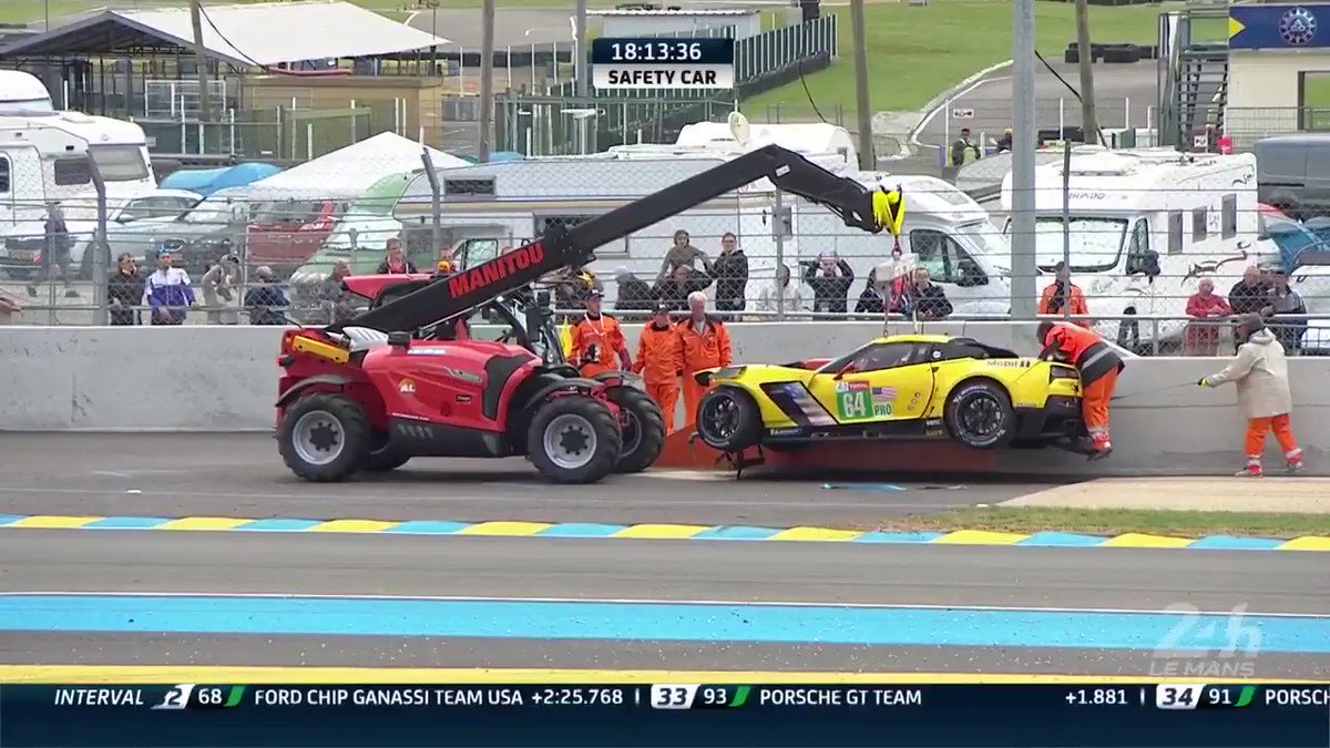 Update: The @CorvetteRacing C7.R is out of the race due to accident damage. This is the first retirement of the #WEC Super Finale.
#LEMANS24 #SuperFinale