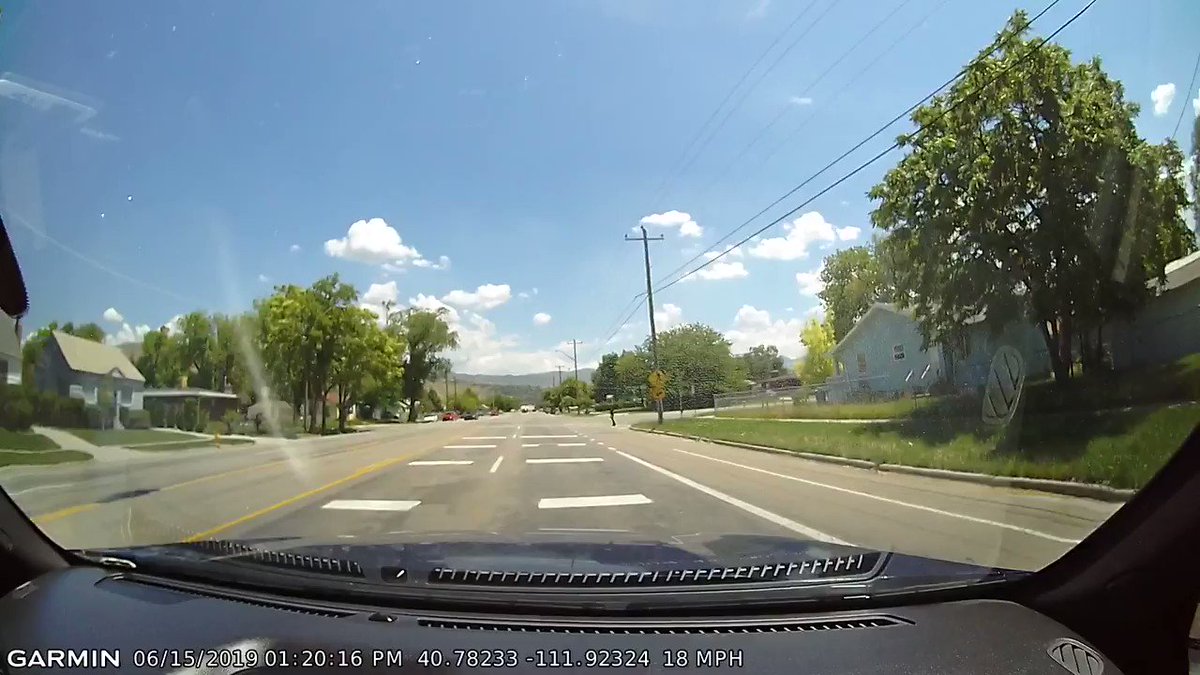 And then we wonder why people in this city don't walk places. Today on 600 North in Rose Park - the pedestrian was patiently waiting to cross at the painted crosswalk, but the Passat driver couldn't be bothered to stop. @UT_WorstDrivers https://t.co/rmuEjmakgb