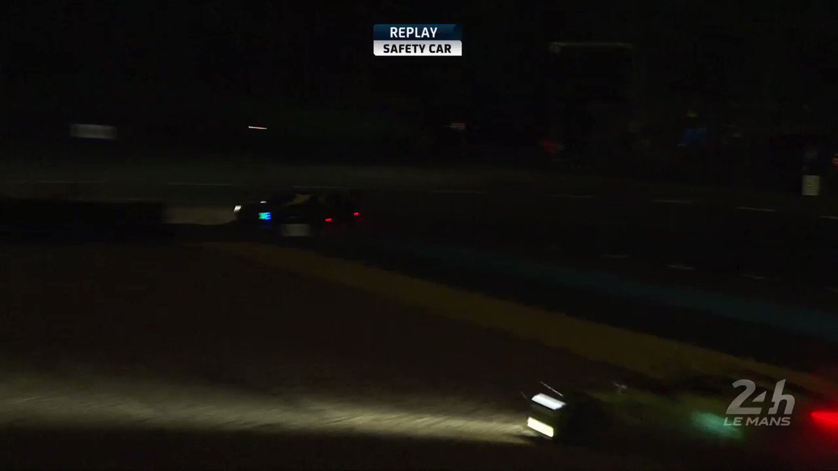 ⚠️Safety car⚠️
Busy night for the @AMR_Official crew!
@Marco_sorensen hits the wall very hard in the #95 at Indianapolis not long after its sister car #97 entered the pit for repairs