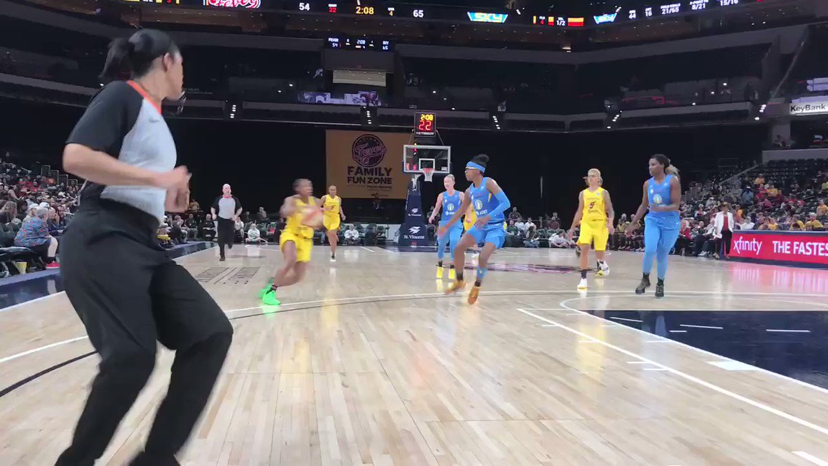 Final Score @IndianaFever 64 @wnbachicagosky 70 Follow @gtasportsnet 4 All Things Basketball 🏀 http://GTASportsNet.com 🏆 @TiffMitch25 w/ The Contested Drive 🔥 #WNBA #Basketball #FeverGameNight #Fever20