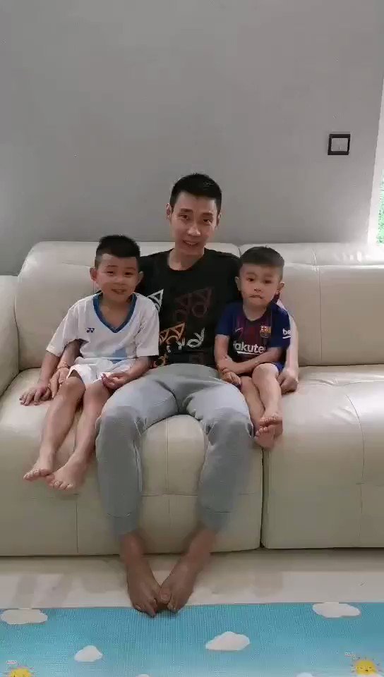 Happy Father’s Day to all the great dads and papas around the world ! Give yourself a pat at the back . Memang not easy to be a dad . Playing toys with them is as tough as playing doubles with Koo-Tan or Wee Kiong-Vshem. Gambateh , Father Father sekalian ! #happyfatherday