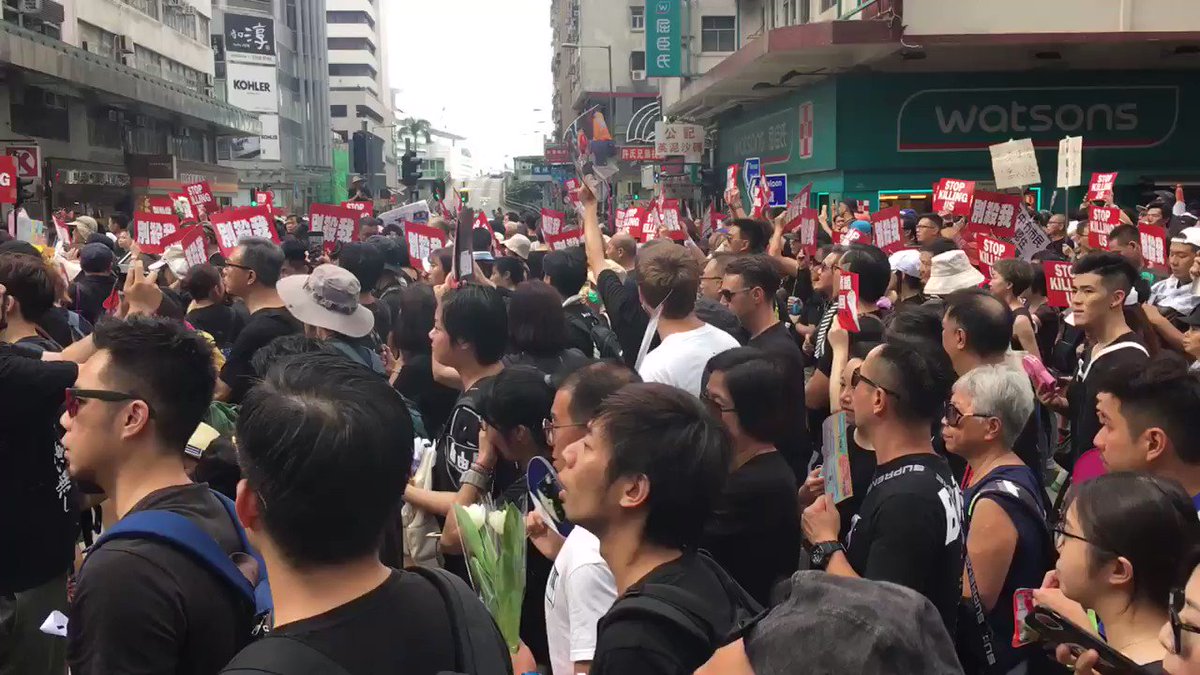 Protesters chant “Regina Ip go die,” referring to the lawmaker’s support of the extradition bill before it was suspended.
👉 In full: http://bit.ly/extraditionhk #notochinaextradition
