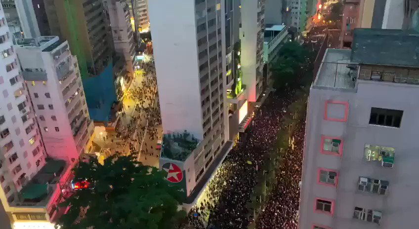 【高空俯看超震撼】616反送中大遊行 144萬港人淹爆銅鑼灣
目前学者大数据分析,游行人数超过144万人