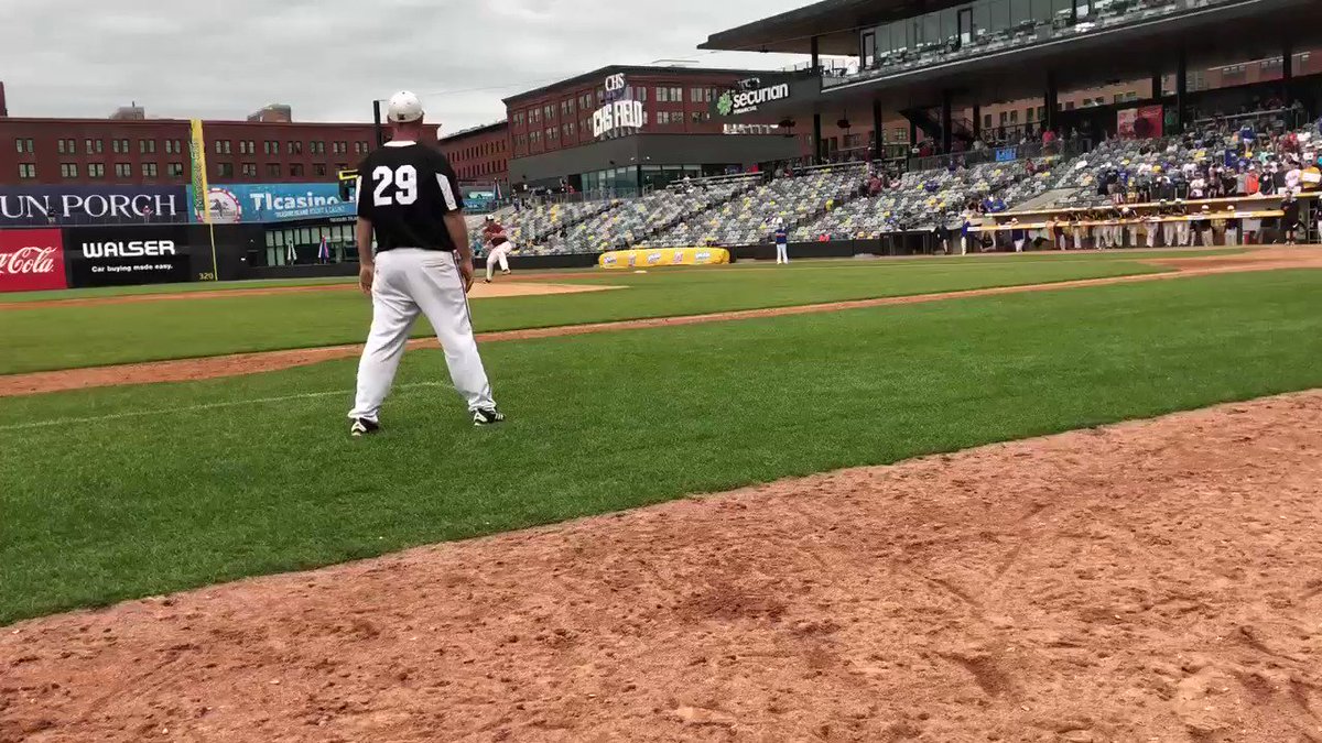 New Prague Trojan Baseball advances to the Class AAAA State Championship Game at Target Field on Thursday June 20th vs. East Ridge at 7PM. Congrats to our players, coaches, parents and community! The final out of our 12-7 win over Rogers! Dugout view!
@NPTrojanBall @NP_Trojans https://t.co/mRqzoYOAXT