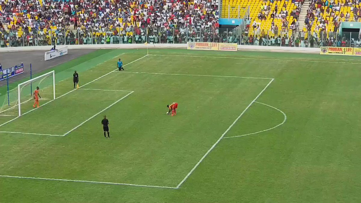 The best penalty of the day.
Abubakar Camara of Hearts. Kotoko players actually protested this, briefly