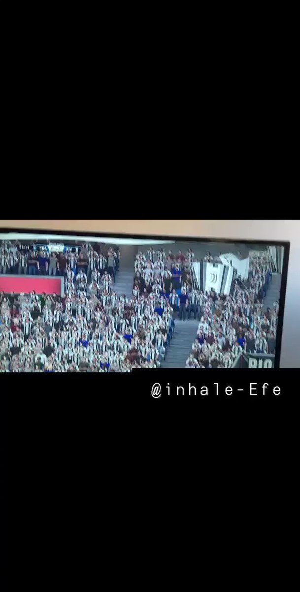My exceptional goal 🥅 #fifa19 #PS4live let’s see yours 👇🏾👀#peakmoment ⚽️⚽️ #GAMERGATE #fifasoccer #goaloftheday 🎖🎖