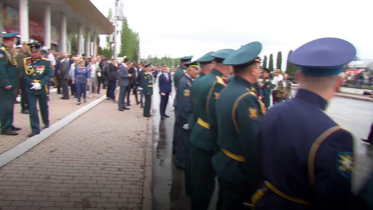 Завтра следователи JIT назовут имена первых четырех подозреваемых в причастности к крушению #MH17. Одним из них, м.б., будет командир 53-й з-р бригады ВС РФ Сергей Мучкаев, который не захотел разговаривать с корром голландского ТВ