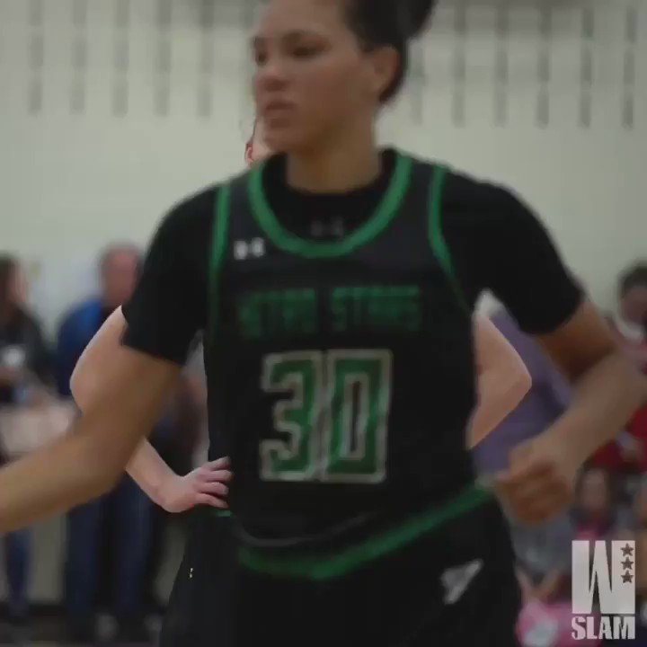 IMAGINE THAT 💭 @paigebueckers1
Check the best from Paige Bueckers’ last AAU games before heading into her senior year.