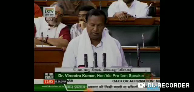 எங்கள் தாய்மொழி தமிழில் பதவி ஏற்பு சாசனத்தை படிக்கும்போது கூட எவ்வளவு கம்பீரம் எம் தமிழனுக்கு...