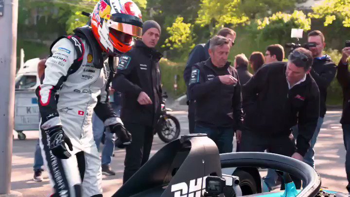 #BERNEPRIXNew week means new race & I can’t wait for my home race here in Switzerland 🇨🇭-------🔗 Help me to get some extra power by voting on the #FanBoost link in my bio or tweet with #FanBoost & #SebastienBuemi