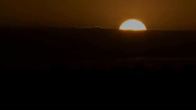 योग का अभ्यास प्रार्थना के मनोभाव के साथ शुरू करना चाहिए, ऐसा करने से योग अभ्यास से अधिकाधिक लाभ होता है।
ध्यान आपको नकारात्मक विचारों से दूर रखता है।
#YogaDay2019 #YogaDay #InternationalDayofYoga
