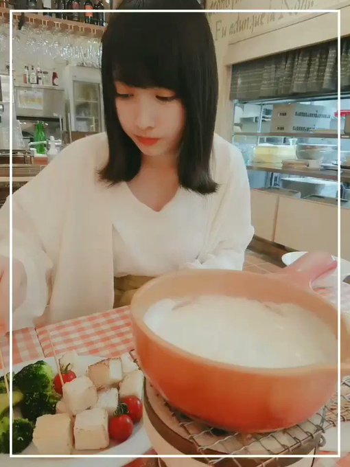 コスプレイヤー橋本麗愛のTwitter動画2