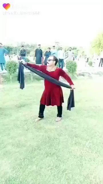 Meanwhile Indians celebrate victory over Afghanistan. 🤗#IndiaWins #IndiaWithSeniors #INDvsAFG #INDvNZ #PAKvSA #SAvPAK #INDvPAK #CWC2019 #WorldCup2019 #India #IndianCricketTeam
